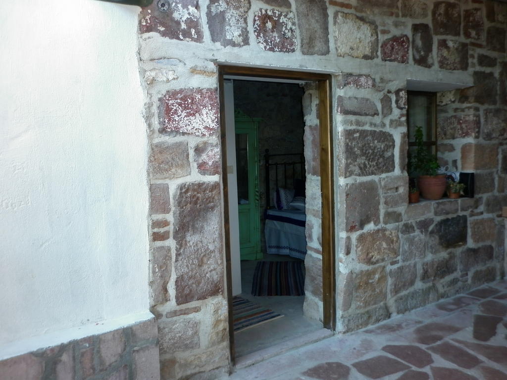 Mahzen Hotel Ayvalı Δωμάτιο φωτογραφία