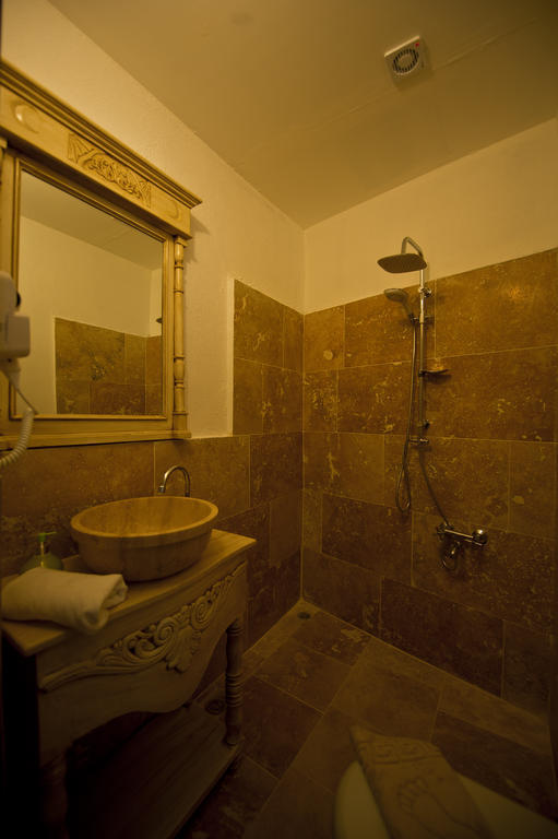 Mahzen Hotel Ayvalı Δωμάτιο φωτογραφία